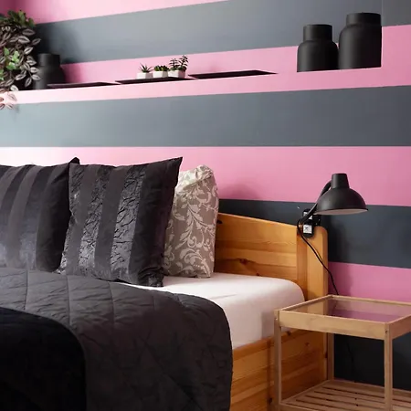 Beardy Bear Cave - Premium Rooftop #parking *