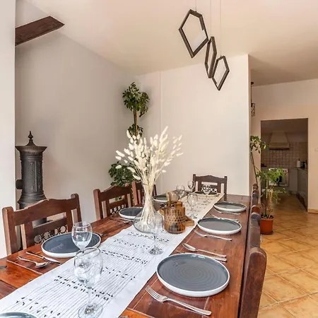 Beardy Bear Cave - Premium Rooftop #parking 아파트