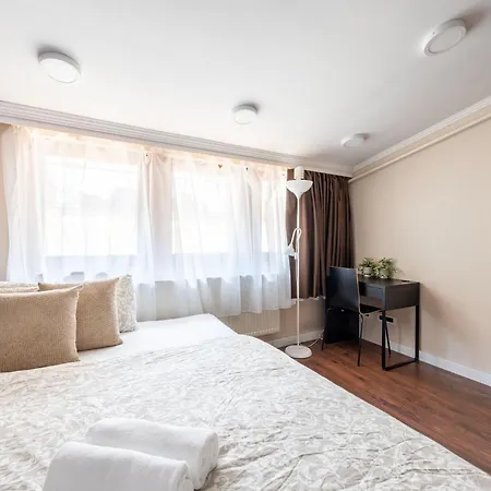 아파트 Beardy Bear Cave - Premium Rooftop #parking