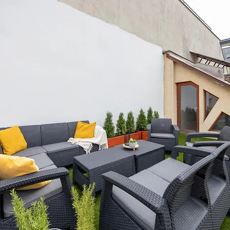 Beardy Bear Cave - Premium Rooftop #parking Apartman *