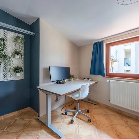 Beardy Bear Cave - Premium Rooftop #parking Budapeszt