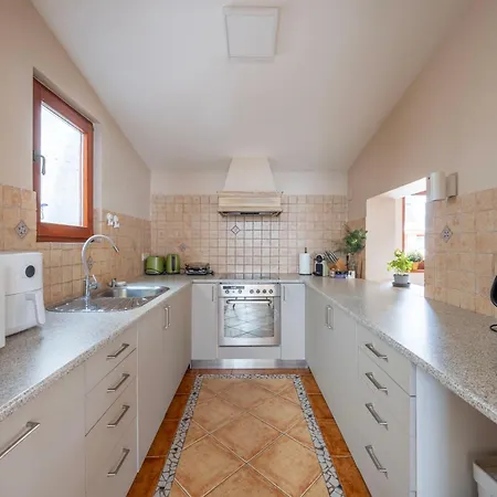 Beardy Bear Cave - Premium Rooftop #parking Apartament